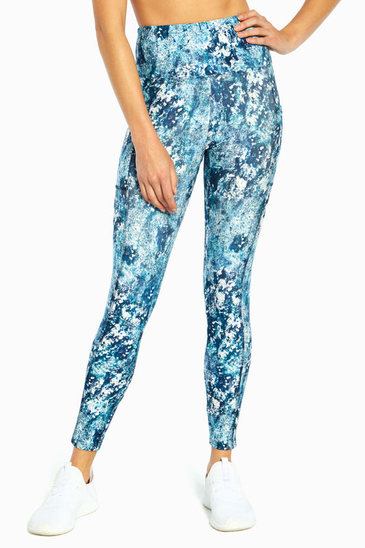 ARCTIC CAMO CRYSTALS SODALITE BLUE