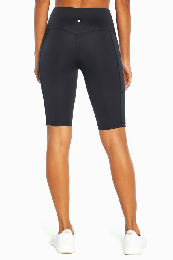 Fiona Side Pocket Bermuda Shorts Bally Total Fitness®