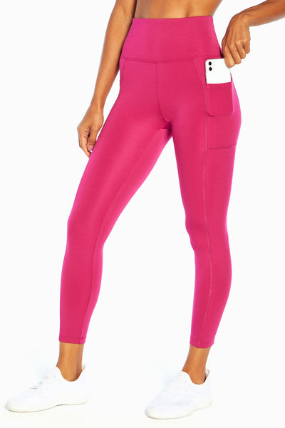 Bally, Other, Bally Total Fitness Women Pink Capri Legging Size Large
